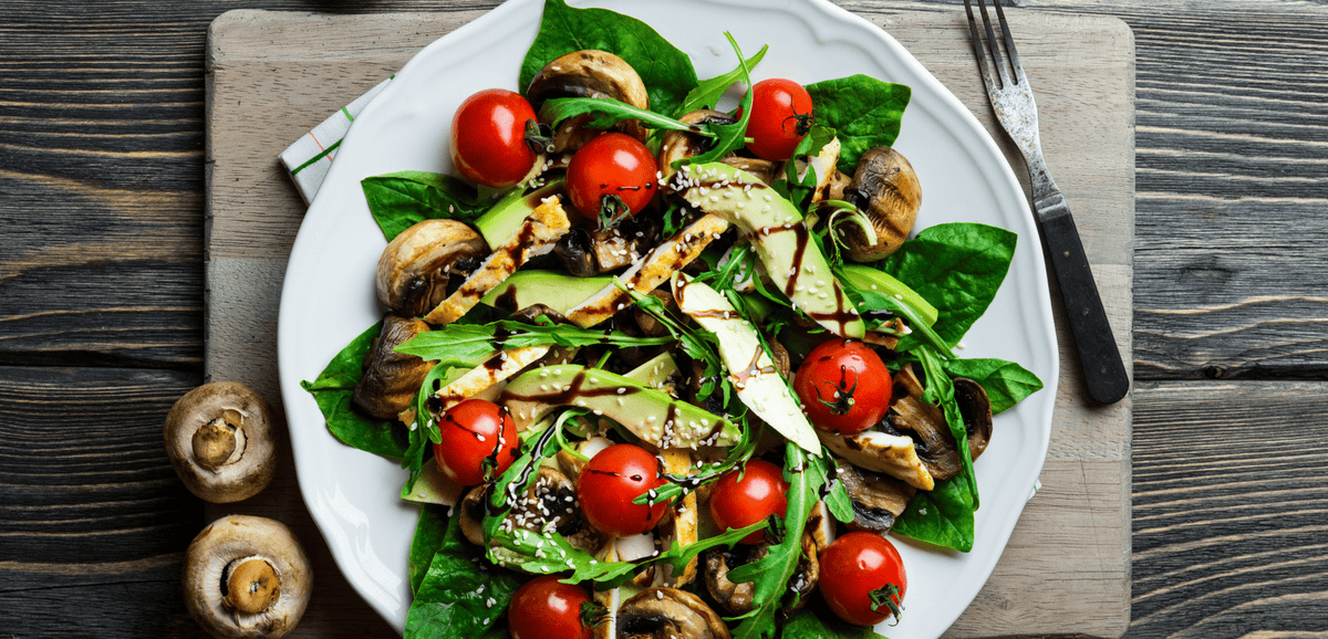 Spinach Salad with Grilled Chicken, Avocado, Walnuts and Apple Cider Vinaigrette - My Store